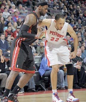 季后赛名额 季后赛名额