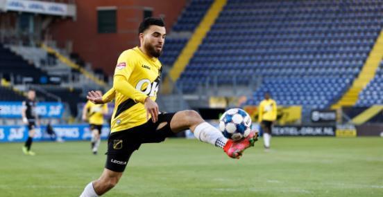 他的个人能 他的个人能