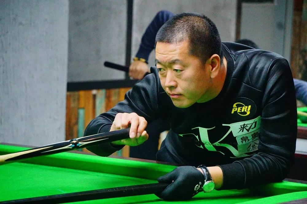 行快速反击 行快速反击