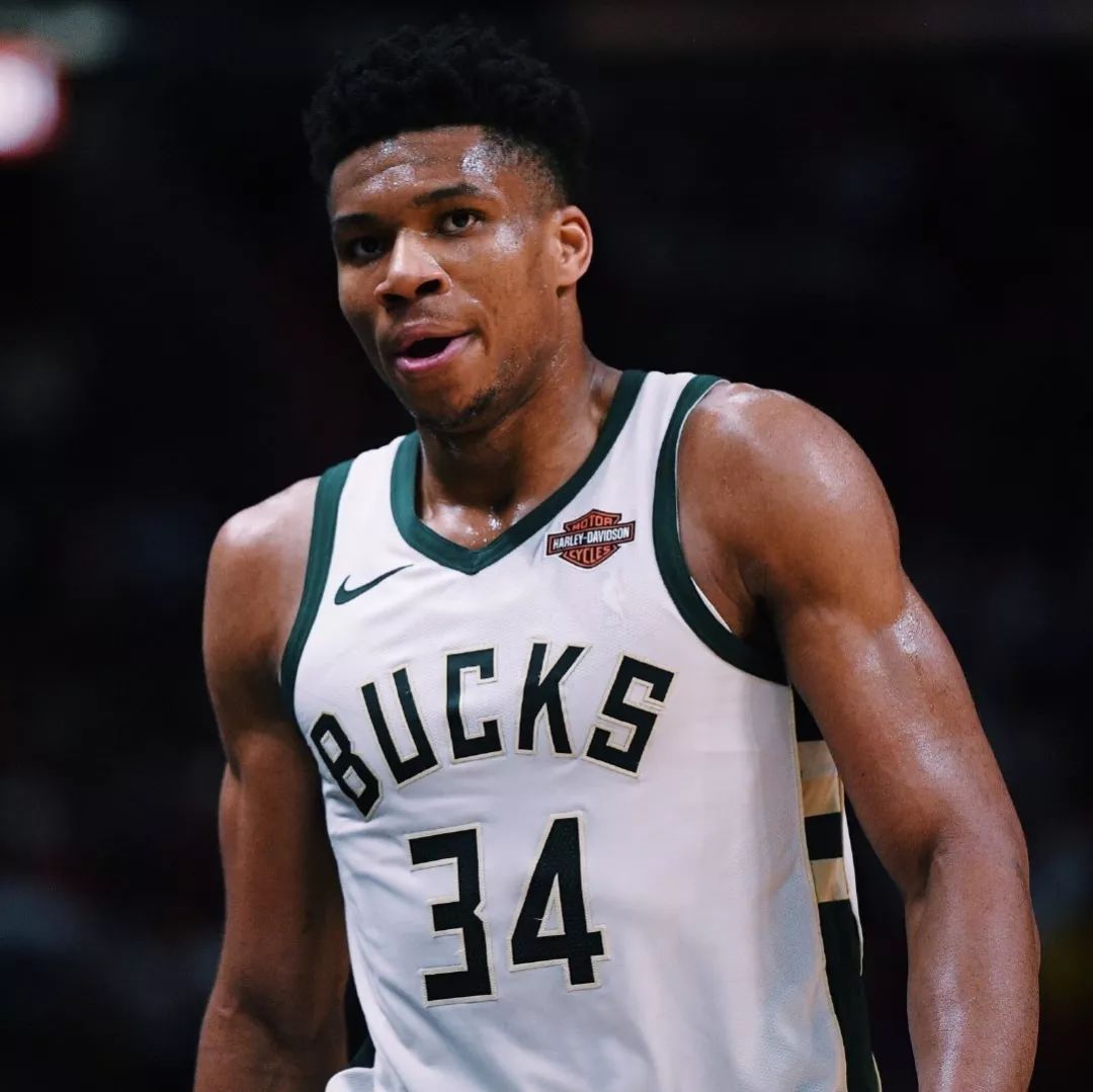 的三点一线 的三点一线